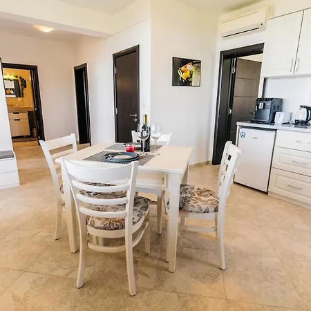 Panorama Pearl Apartment *