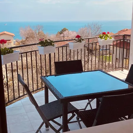 Daire Panorama Pearl Sea View *