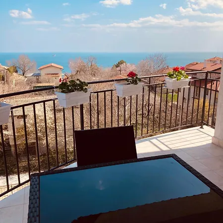 Panorama Pearl Sea View Balçık