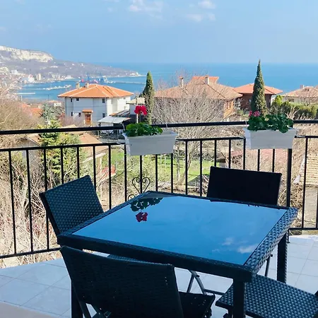 Διαμέρισμα Panorama Pearl Sea View