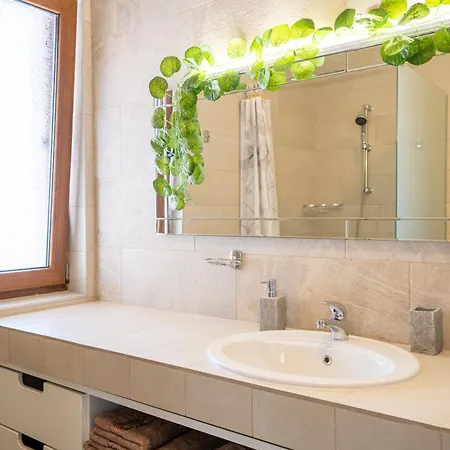 Panorama Pearl Sea View