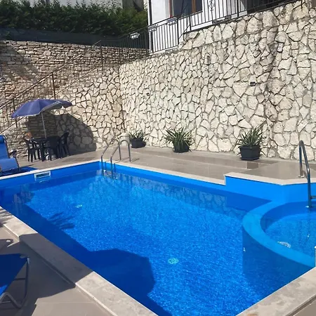 Panorama Pearl Apartment *