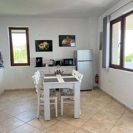 Panorama Pearl Sea View Апартаменты *