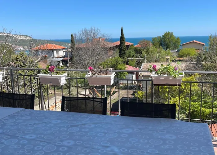 Appartement Panorama Pearl Sea View Baltsjik